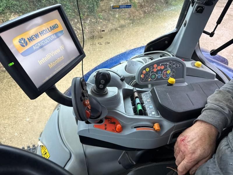 NEW HOLLAND T7-245AC - Tractor: foto 3 NEW HOLLAND T7-245AC - Tractor: foto 3