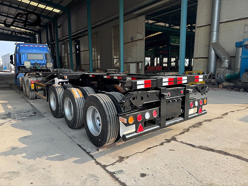 FUDENG 3 Axle Superlink Skeleton Semi Trailer - Portacontenedore/ Intercambiable semirremolque: foto 4 FUDENG 3 Axle Superlink Skeleton Semi Trailer - Portacontenedore/ Intercambiable semirremolque: foto 4