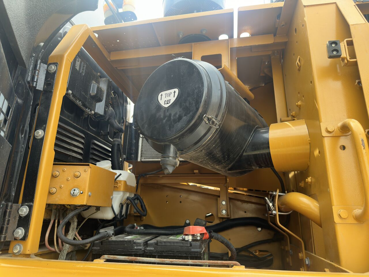 CATERPILLAR 330D2 - Excavadora de cadenas: foto 4 CATERPILLAR 330D2 - Excavadora de cadenas: foto 4
