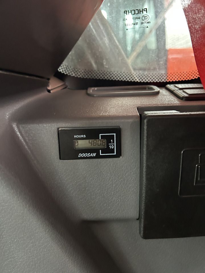 DOOSAN 225LCA - Excavadora de cadenas: foto 5 DOOSAN 225LCA - Excavadora de cadenas: foto 5