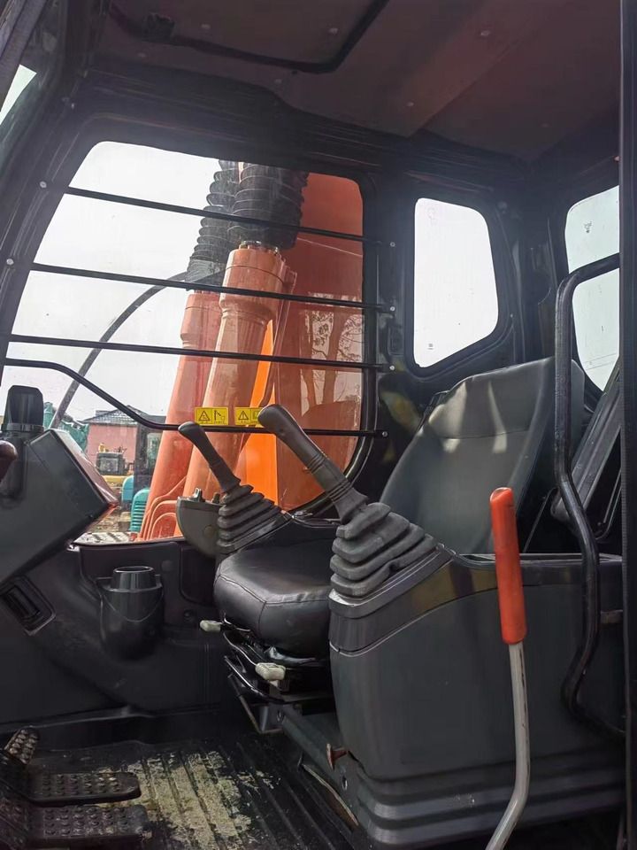 HITACHI ZX120 - Excavadora de cadenas: foto 3 HITACHI ZX120 - Excavadora de cadenas: foto 3