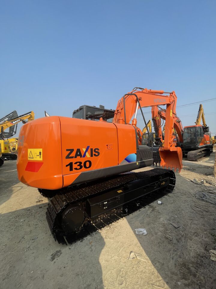 HITACHI ZX130 - Excavadora de cadenas: foto 5 HITACHI ZX130 - Excavadora de cadenas: foto 5