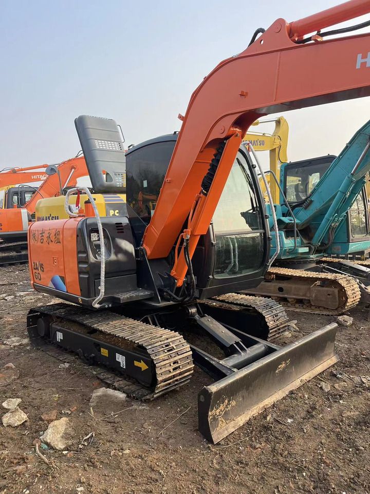 HITACHI ZX60 - Miniexcavadora: foto 1 HITACHI ZX60 - Miniexcavadora: foto 1