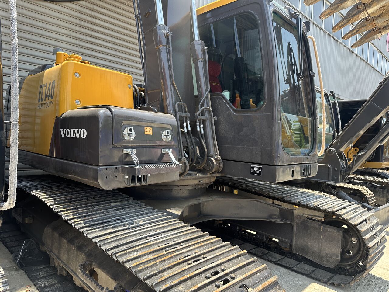 VOLVO EC140 - Excavadora de cadenas: foto 2 VOLVO EC140 - Excavadora de cadenas: foto 2