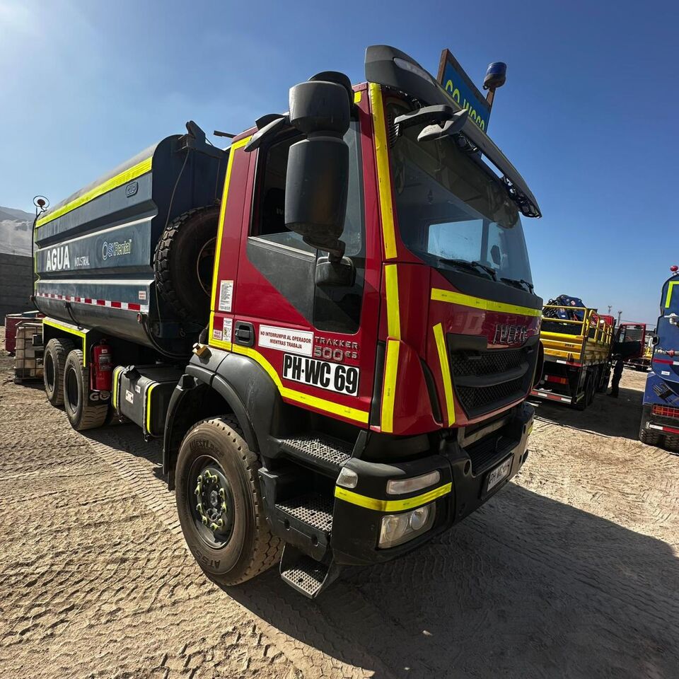 CAMION ESTANQUE IVECOTRAKK 380 EST 22 M3 - Cisterna camión: foto 3 CAMION ESTANQUE IVECOTRAKK 380 EST 22 M3 - Cisterna camión: foto 3