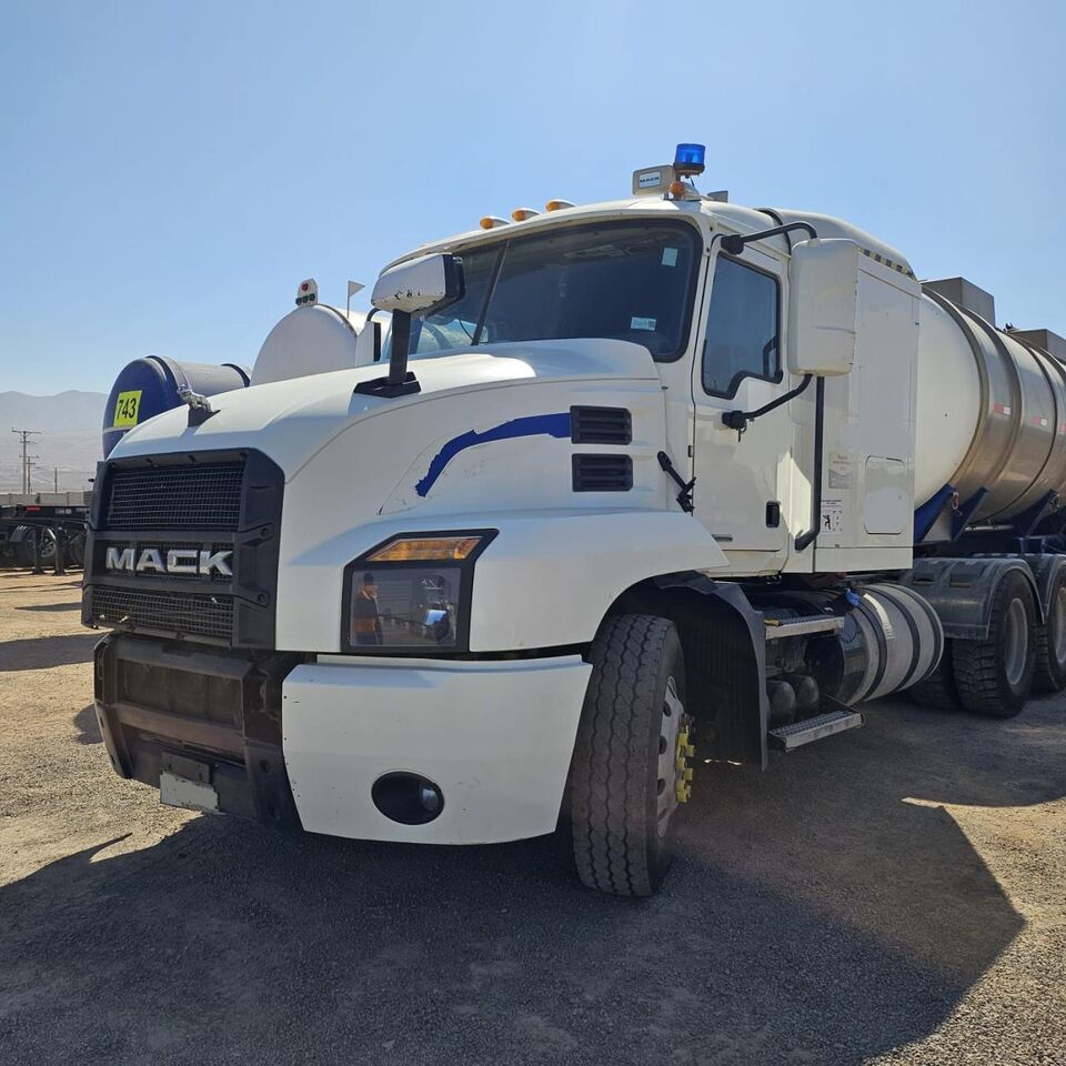 CAMION TRACTO MACKAN64TX - Cabeza tractora: foto 1 CAMION TRACTO MACKAN64TX - Cabeza tractora: foto 1