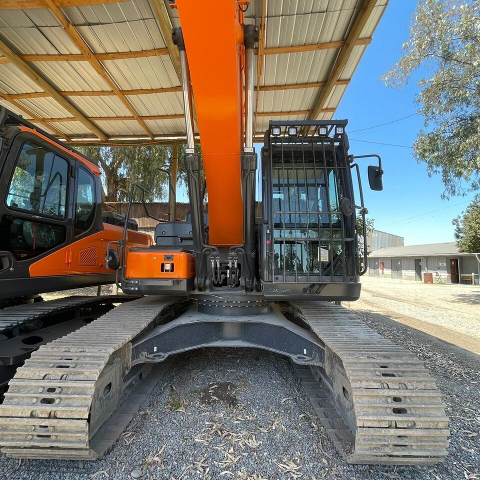 EXCAVADORA DEVELONDX225LC-7 - Excavadora de cadenas: foto 2 EXCAVADORA DEVELONDX225LC-7 - Excavadora de cadenas: foto 2