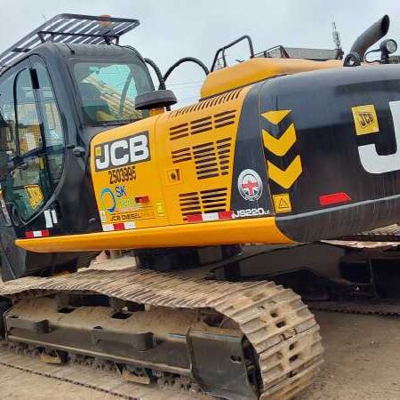 EXCAVADORA JCBJS220 - Excavadora de cadenas: foto 3 EXCAVADORA JCBJS220 - Excavadora de cadenas: foto 3