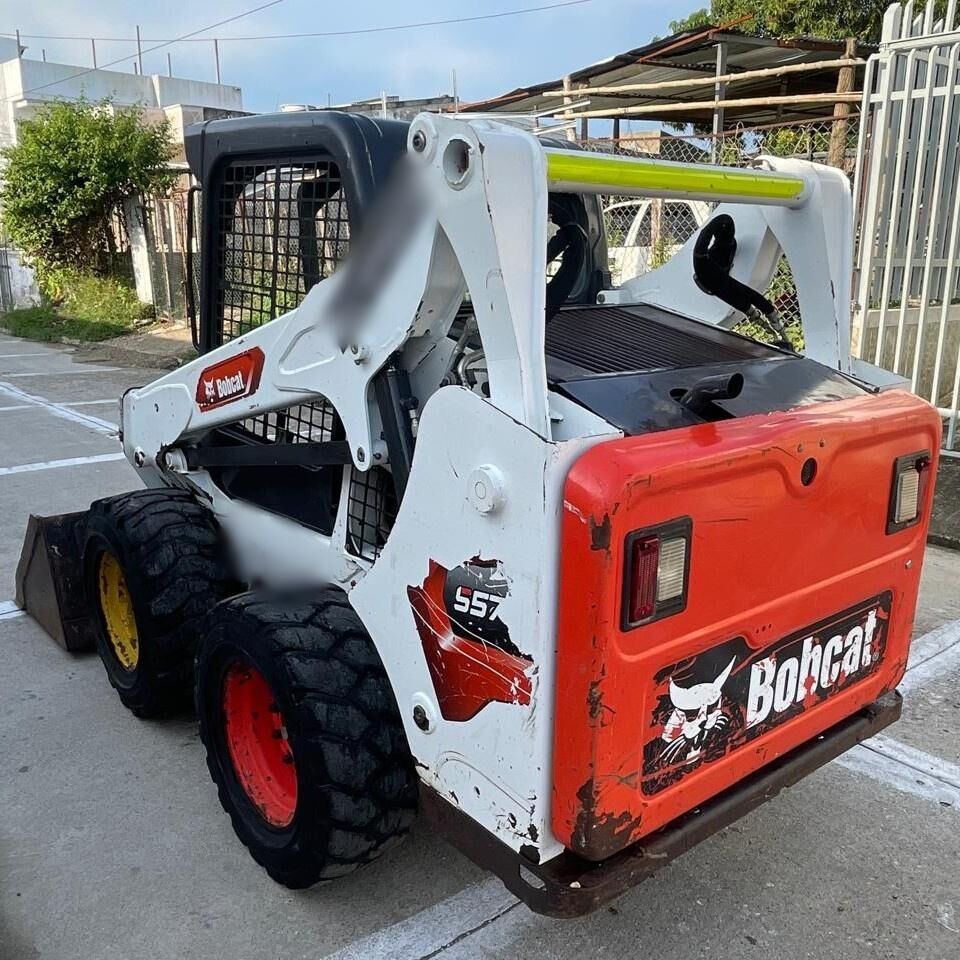 MINICARGADOR BOBCATS570 - Minicargadora: foto 2 MINICARGADOR BOBCATS570 - Minicargadora: foto 2