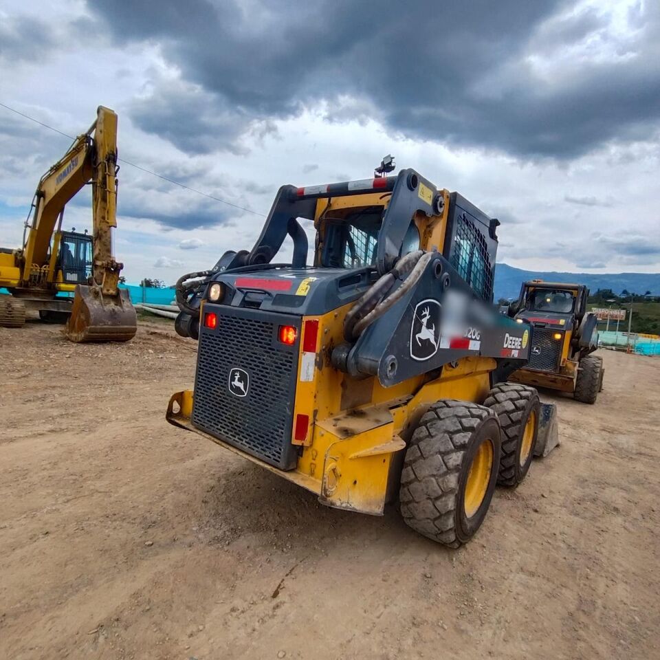 MINICARGADOR JOHN DEERE320G - Minicargadora: foto 3 MINICARGADOR JOHN DEERE320G - Minicargadora: foto 3