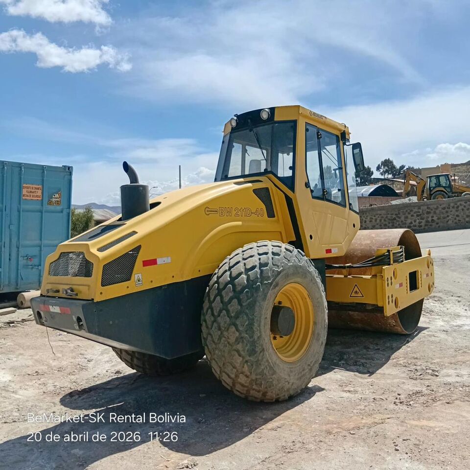 RODILLO BOMAGBW211D-40 - Compactador: foto 4 RODILLO BOMAGBW211D-40 - Compactador: foto 4
