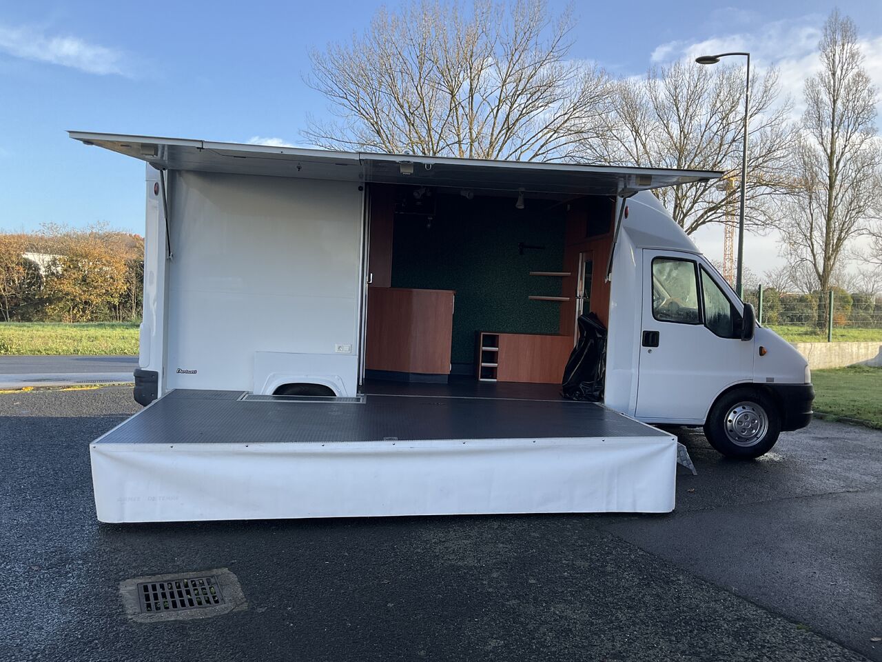 CITROËN JUMPER CAR PODIUM ANIMATION 130 CV EVENEMENTIEL - Furgoneta: foto 1 CITROËN JUMPER CAR PODIUM ANIMATION 130 CV EVENEMENTIEL - Furgoneta: foto 1