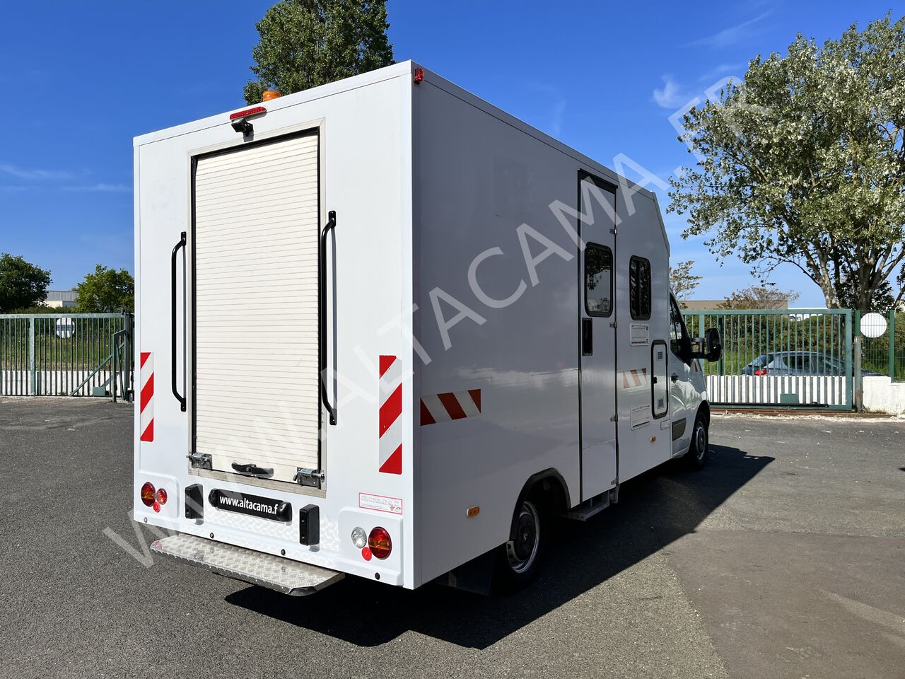 Furgoneta pequeña RENAULT MASTER 145cv BASE VIE ENROBE CANTINIERE 7 PLACES JCR: foto 7 Furgoneta pequeña RENAULT MASTER 145cv BASE VIE ENROBE CANTINIERE 7 PLACES JCR: foto 7