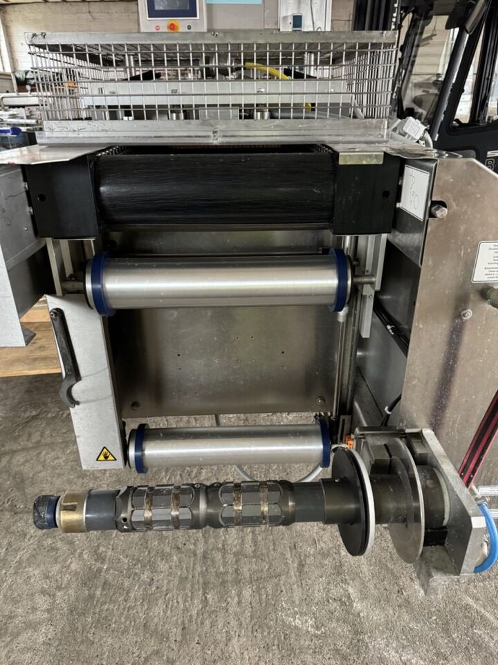 GEA / CFS Compact 420 Rollstock Thermoforming Machine – 4 Formats - Máquina de embalaje: foto 4 GEA / CFS Compact 420 Rollstock Thermoforming Machine – 4 Formats - Máquina de embalaje: foto 4