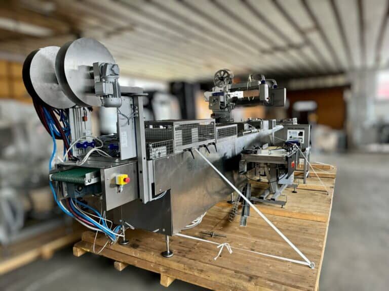 GEA / CFS Compact 420 Rollstock Thermoforming Machine – 4 Formats - Máquina de embalaje: foto 2 GEA / CFS Compact 420 Rollstock Thermoforming Machine – 4 Formats - Máquina de embalaje: foto 2