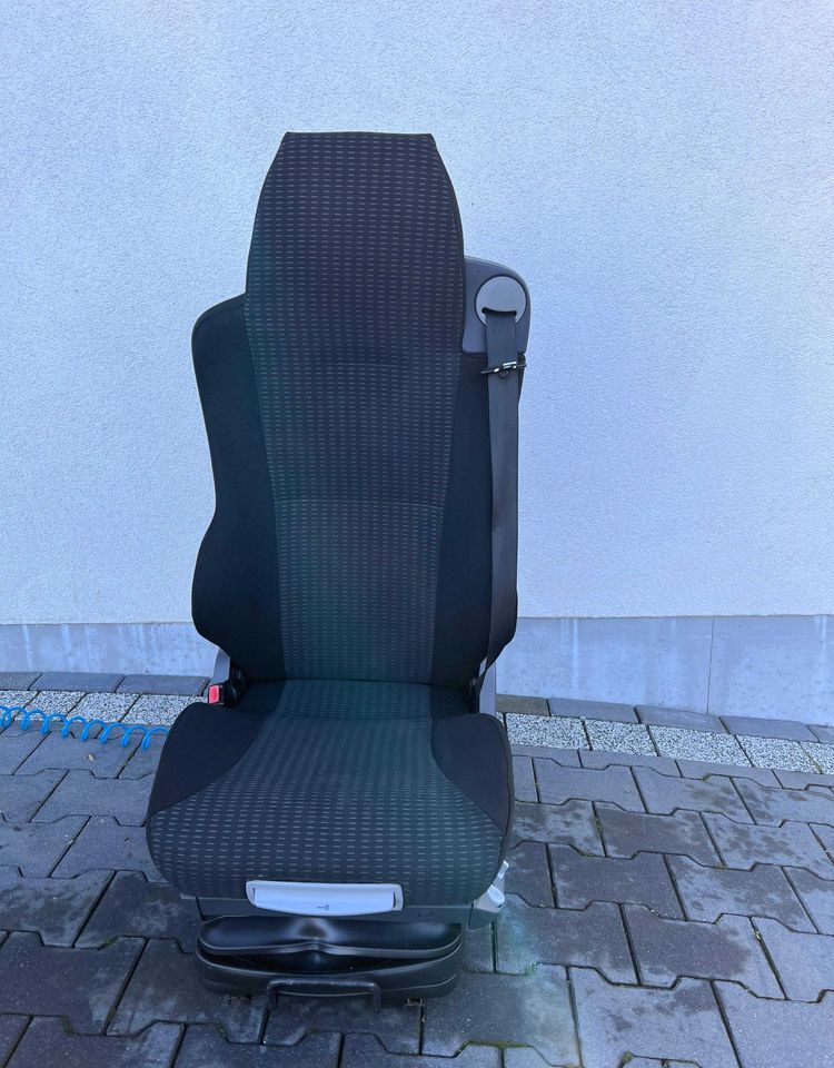 MAN /Mercedes Fotel Pneumatyczny - Asiento para Camión: foto 3 MAN /Mercedes Fotel Pneumatyczny - Asiento para Camión: foto 3