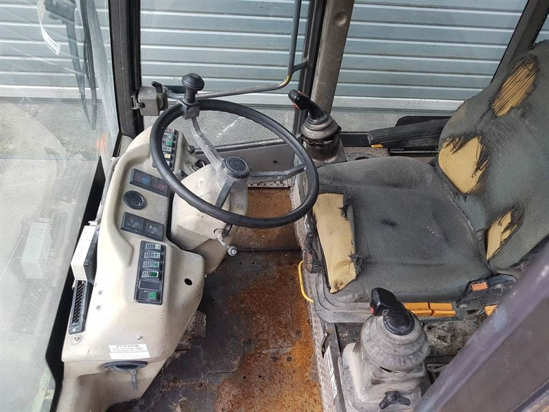 Ahlmann AZ 85 - Cabin/Kabine/Cabine - Cabina e interior para Maquinaria de construcción: foto 5 Ahlmann AZ 85 - Cabin/Kabine/Cabine - Cabina e interior para Maquinaria de construcción: foto 5