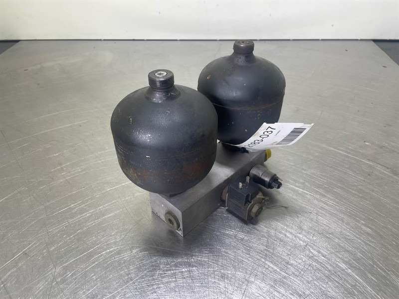 Ahlmann AZ150-4197981A/4108484A/4101299-Stabilising module - Hidráulica para Maquinaria de construcción: foto 2 Ahlmann AZ150-4197981A/4108484A/4101299-Stabilising module - Hidráulica para Maquinaria de construcción: foto 2