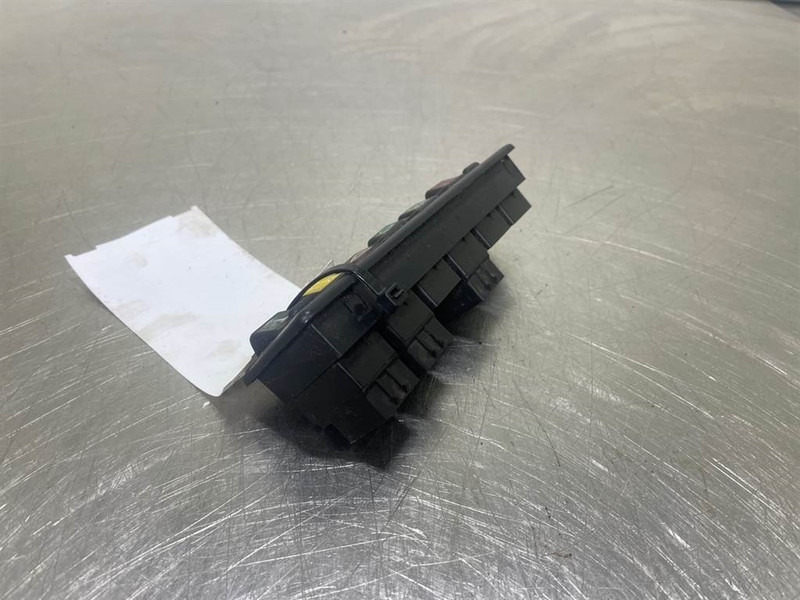 Ahlmann AZ6 - Switch/Schalter/Schakelaars - Sistema eléctrico para Maquinaria de construcción: foto 3 Ahlmann AZ6 - Switch/Schalter/Schakelaars - Sistema eléctrico para Maquinaria de construcción: foto 3