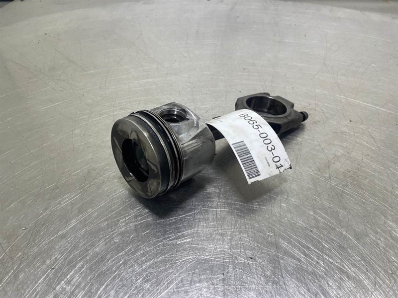 Deutz TD2011L04I - Piston/Kolben/Zuiger - Motor para Maquinaria de construcción: foto 1 Deutz TD2011L04I - Piston/Kolben/Zuiger - Motor para Maquinaria de construcción: foto 1