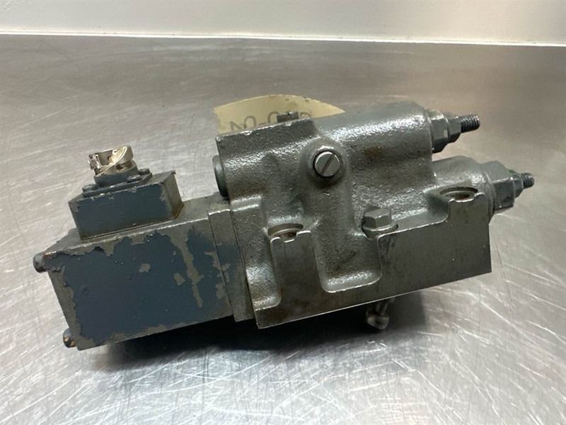 Liebherr 10121744 - Regulator/Regler/Regelaar EL-DA - Hidráulica: foto 2 Liebherr 10121744 - Regulator/Regler/Regelaar EL-DA - Hidráulica: foto 2