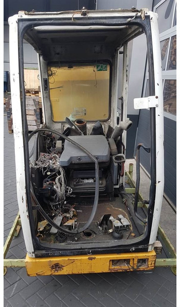 Liebherr A 904 C - Cabin/Kabine/Cabine - Cabina e interior para Maquinaria de construcción: foto 4 Liebherr A 904 C - Cabin/Kabine/Cabine - Cabina e interior para Maquinaria de construcción: foto 4