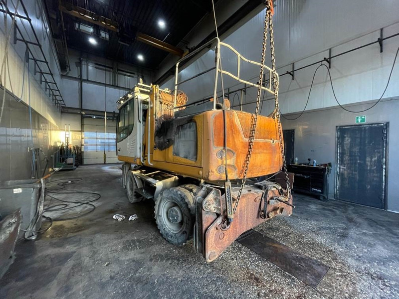 Liebherr LH 22 M - (For parts) - Excavadora de ruedas: foto 2 Liebherr LH 22 M - (For parts) - Excavadora de ruedas: foto 2