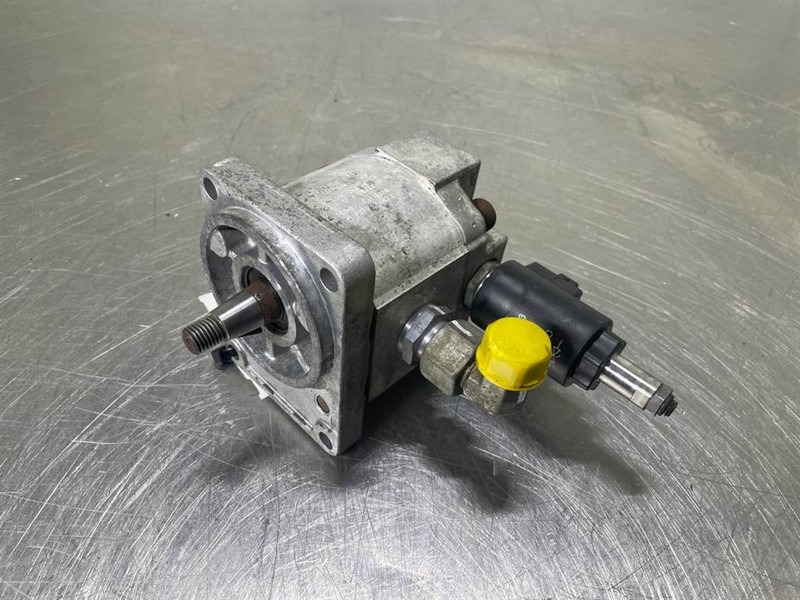Mecalac 12MTX-5370584-Koelvin motor - Hidráulica para Maquinaria de construcción: foto 2 Mecalac 12MTX-5370584-Koelvin motor - Hidráulica para Maquinaria de construcción: foto 2