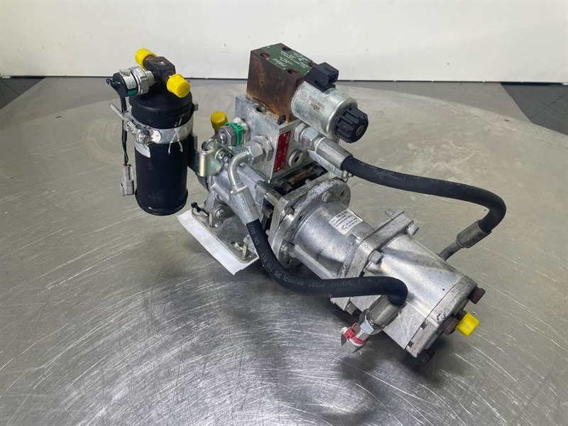 Mecalac 12MTX-5620108/6090359/6050187-Compressor - Motor para Maquinaria de construcción: foto 4 Mecalac 12MTX-5620108/6090359/6050187-Compressor - Motor para Maquinaria de construcción: foto 4