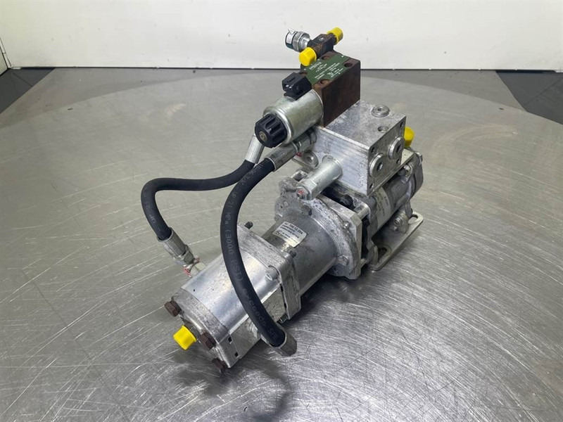 Mecalac 12MTX-5620108/6090359/6050187-Compressor - Motor para Maquinaria de construcción: foto 2 Mecalac 12MTX-5620108/6090359/6050187-Compressor - Motor para Maquinaria de construcción: foto 2