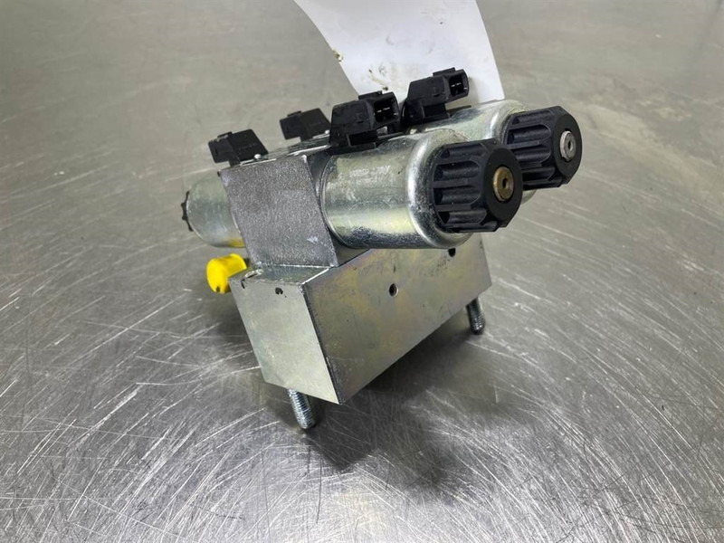 Mecalac 12MTX-6090364-NG6 Valve/Ventile/Ventiel - Hidráulica para Maquinaria de construcción: foto 3 Mecalac 12MTX-6090364-NG6 Valve/Ventile/Ventiel - Hidráulica para Maquinaria de construcción: foto 3