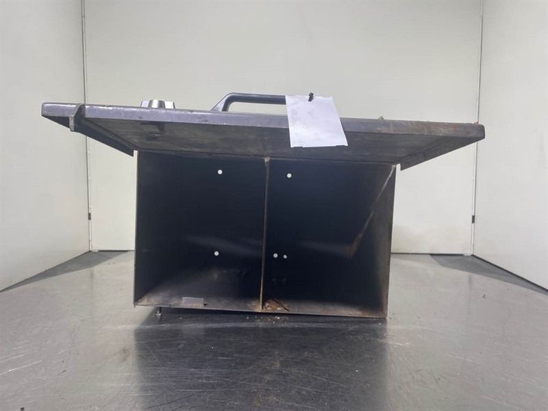 Mecalac 12MTX - Toolbox/Werkzeugkasten/Gereedschapskist - Bastidor/ Chasis para Maquinaria de construcción: foto 2 Mecalac 12MTX - Toolbox/Werkzeugkasten/Gereedschapskist - Bastidor/ Chasis para Maquinaria de construcción: foto 2