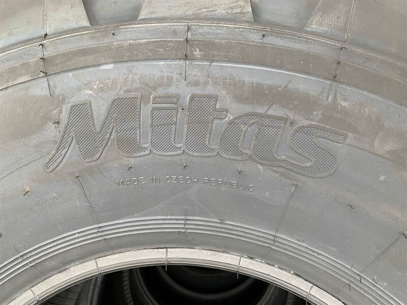 Mitas 405/70R18 (16/70R18) - Tyre/Reifen/Band - Neumático para Maquinaria de construcción: foto 5 Mitas 405/70R18 (16/70R18) - Tyre/Reifen/Band - Neumático para Maquinaria de construcción: foto 5