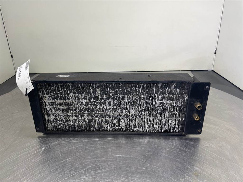 New Holland W110C-Denso 76082744-Airco condenser - Bastidor/ Chasis para Maquinaria de construcción: foto 3 New Holland W110C-Denso 76082744-Airco condenser - Bastidor/ Chasis para Maquinaria de construcción: foto 3