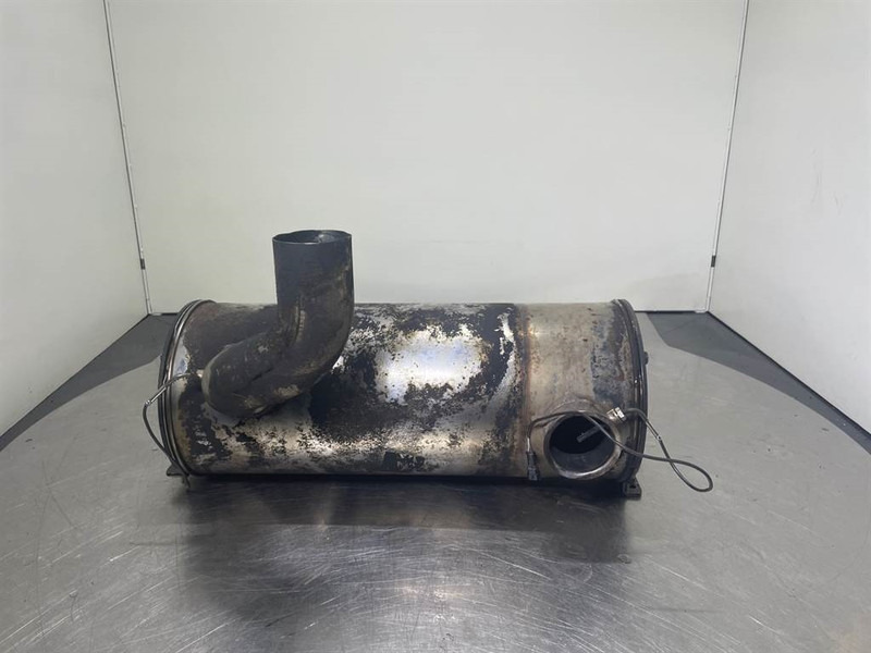 New Holland W110C - Exhaust/Auspuff/Uitlaat - Motor para Maquinaria de construcción: foto 1 New Holland W110C - Exhaust/Auspuff/Uitlaat - Motor para Maquinaria de construcción: foto 1