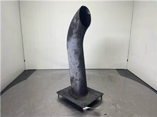 New Holland W110C - Exhaust/Auspuff/Uitlaat - Motor para Maquinaria de construcción: foto 1 New Holland W110C - Exhaust/Auspuff/Uitlaat - Motor para Maquinaria de construcción: foto 1