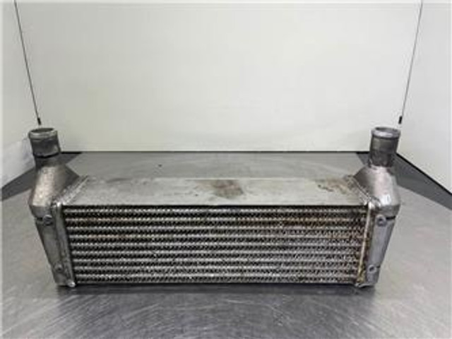 New Holland W110C - Intercooler/Kühler/Koeler - Motor para Maquinaria de construcción: foto 1 New Holland W110C - Intercooler/Kühler/Koeler - Motor para Maquinaria de construcción: foto 1