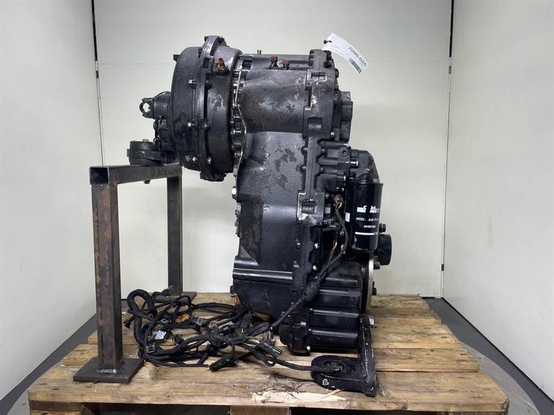 New Holland W110C-ZF 4WG-130-Transmission/Getriebe - Caja de cambios para Maquinaria de construcción: foto 3 New Holland W110C-ZF 4WG-130-Transmission/Getriebe - Caja de cambios para Maquinaria de construcción: foto 3