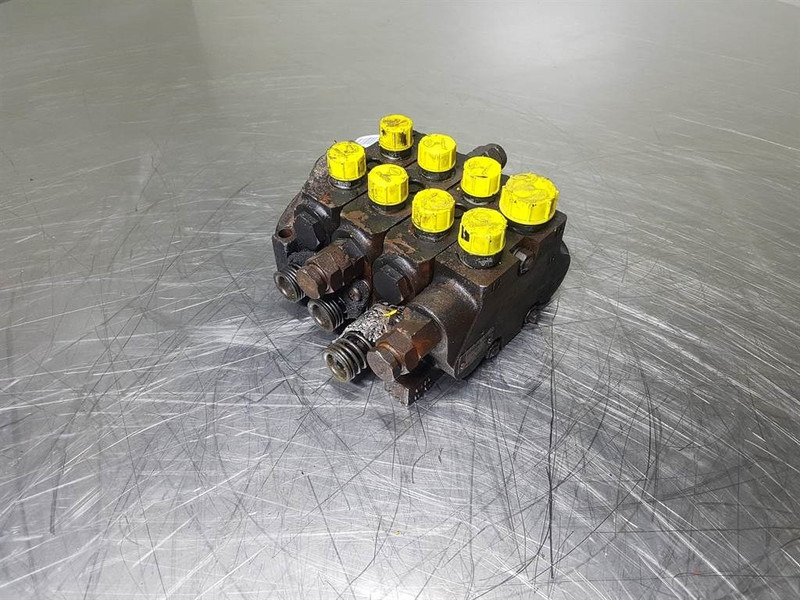 O & K -Commercial 3469203167-2212814-Valve/Ventile - Hidráulica para Maquinaria de construcción: foto 1 O & K -Commercial 3469203167-2212814-Valve/Ventile - Hidráulica para Maquinaria de construcción: foto 1