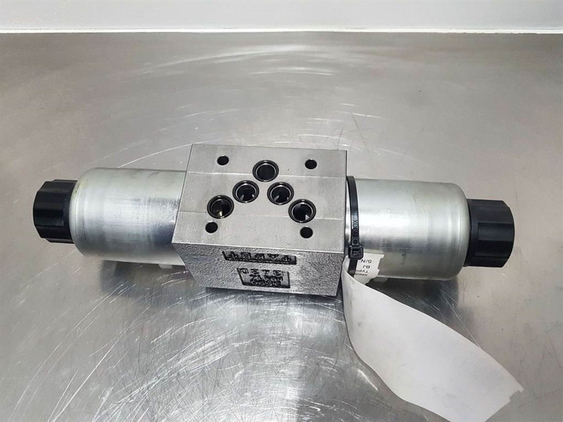 Parker D3W002CNJW42 - Valve/Ventile/Ventiel - Hidráulica para Maquinaria de construcción: foto 3 Parker D3W002CNJW42 - Valve/Ventile/Ventiel - Hidráulica para Maquinaria de construcción: foto 3