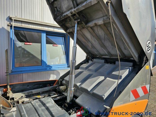 Hako Citymaster 2000 3 Besen- 4 Radlenkung-Hecksauger - Barredora vial: foto 4 Hako Citymaster 2000 3 Besen- 4 Radlenkung-Hecksauger - Barredora vial: foto 4