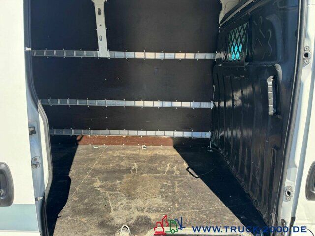 Iveco Daily Maxi 50C18 Autom Hoch & Lang 3Sitze 122Tkm - Furgón: foto 2 Iveco Daily Maxi 50C18 Autom Hoch & Lang 3Sitze 122Tkm - Furgón: foto 2