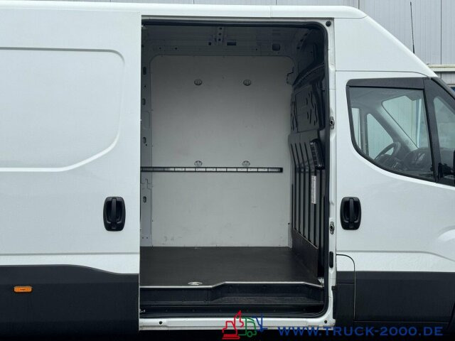 Iveco Daily Maxi Hoch & Lang Autom. 3 Sitze TÜV 01/27 - Furgón: foto 4 Iveco Daily Maxi Hoch & Lang Autom. 3 Sitze TÜV 01/27 - Furgón: foto 4