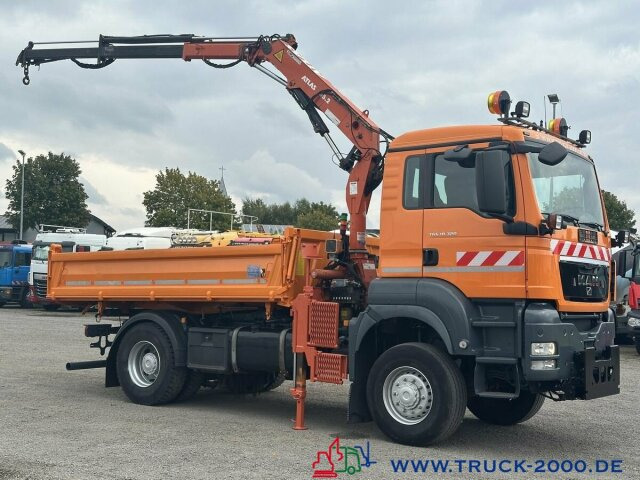 MAN 18.320 4x4 Atlas Kran + Winterdienstausstattung - Volquete camión, Camión grúa: foto 2 MAN 18.320 4x4 Atlas Kran + Winterdienstausstattung - Volquete camión, Camión grúa: foto 2