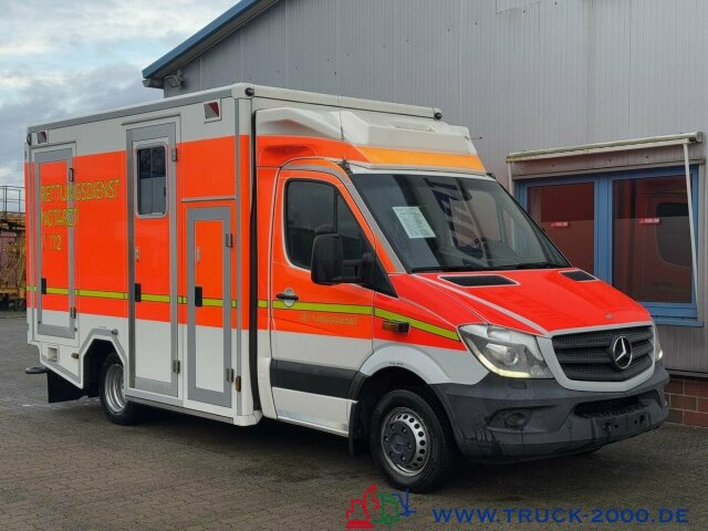 Mercedes-Benz Sprinter 519 CDI GSF Rettung Krankenwagen 124TKM - Ambulancia: foto 1 Mercedes-Benz Sprinter 519 CDI GSF Rettung Krankenwagen 124TKM - Ambulancia: foto 1