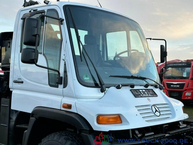 Unimog U 300 4x4 mit Kran Nur 78.144 KM zGG.7.490Kg. - Caja abierta furgoneta: foto 5 Unimog U 300 4x4 mit Kran Nur 78.144 KM zGG.7.490Kg. - Caja abierta furgoneta: foto 5