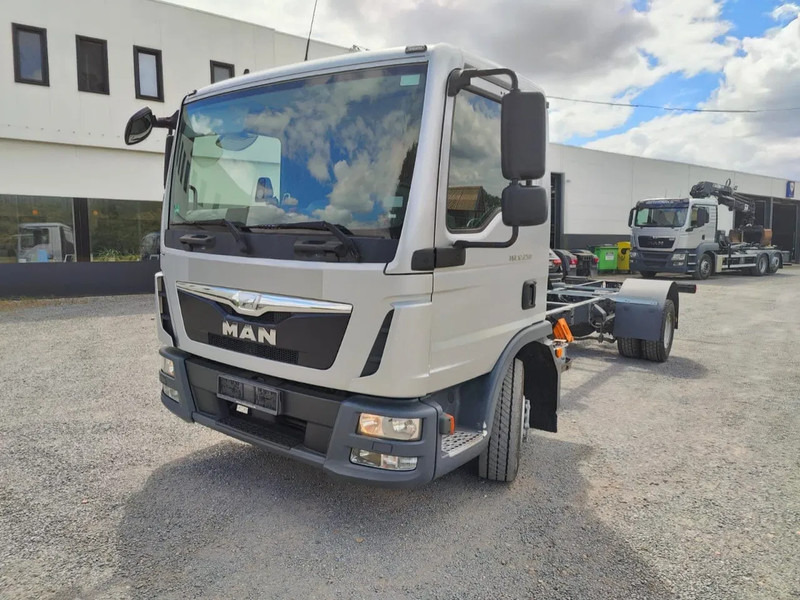MAN TGL 12.250 Chassis cabine Euro6 - Chasis camión: foto 2 MAN TGL 12.250 Chassis cabine Euro6 - Chasis camión: foto 2
