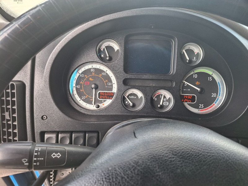 DAF XF105.460 - Cabeza tractora: foto 2 DAF XF105.460 - Cabeza tractora: foto 2