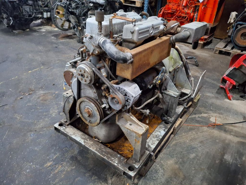 Mercedes-Benz OM364A - Piezas de recambio: foto 3 Mercedes-Benz OM364A - Piezas de recambio: foto 3