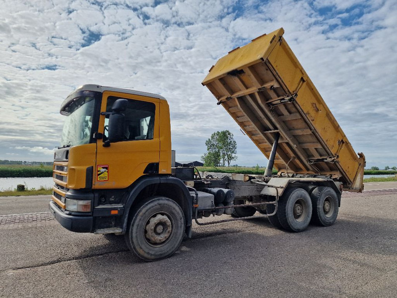 Scania P 124 CB 360 6x4 - Volquete camión: foto 1 Scania P 124 CB 360 6x4 - Volquete camión: foto 1